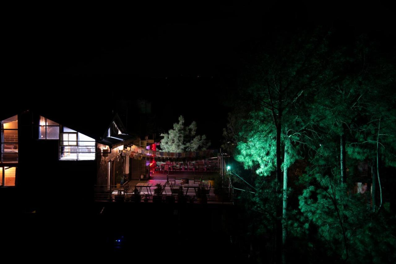 Bed and Breakfast Hillcrest Heights à Kasauli Extérieur photo