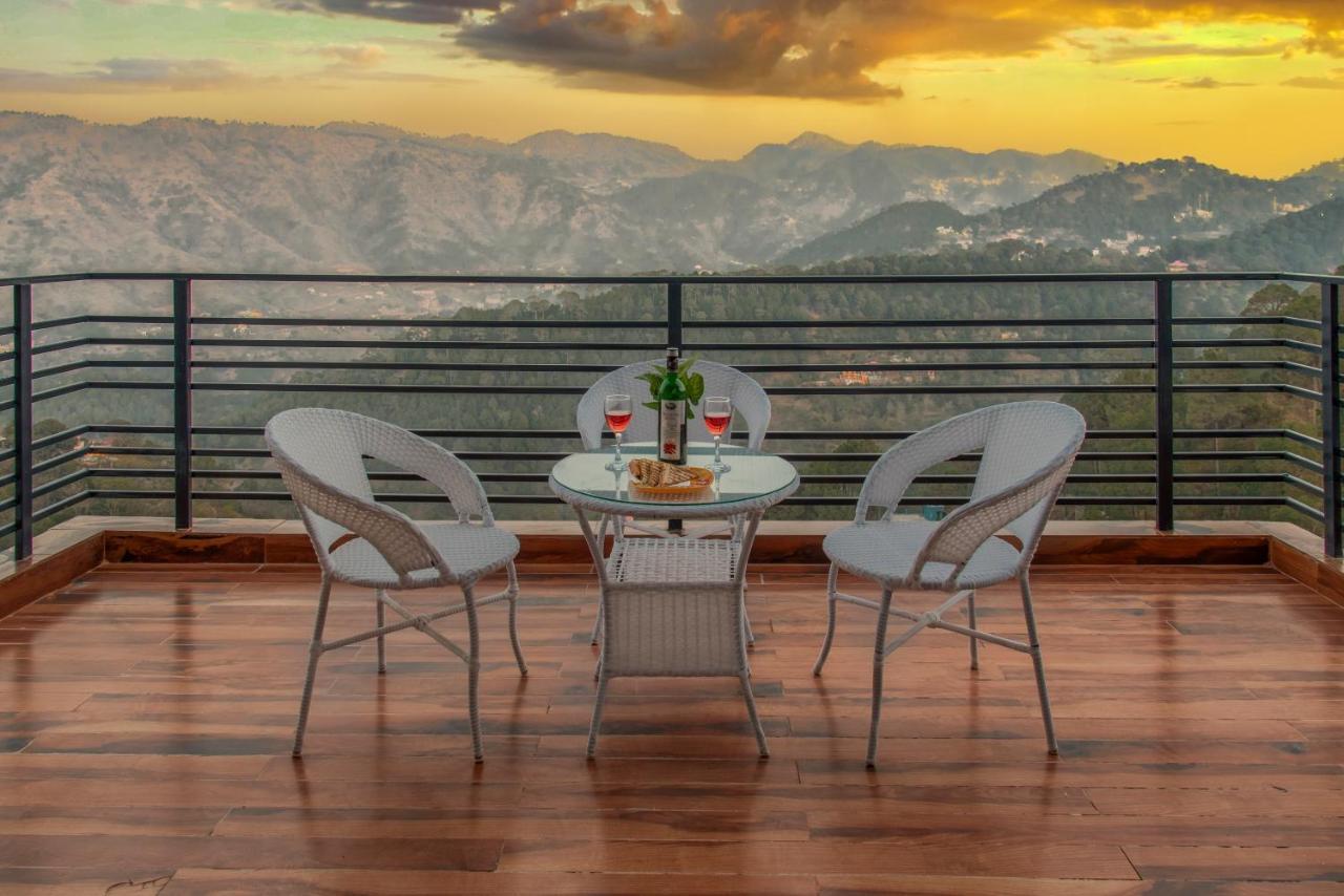Bed and Breakfast Hillcrest Heights à Kasauli Extérieur photo