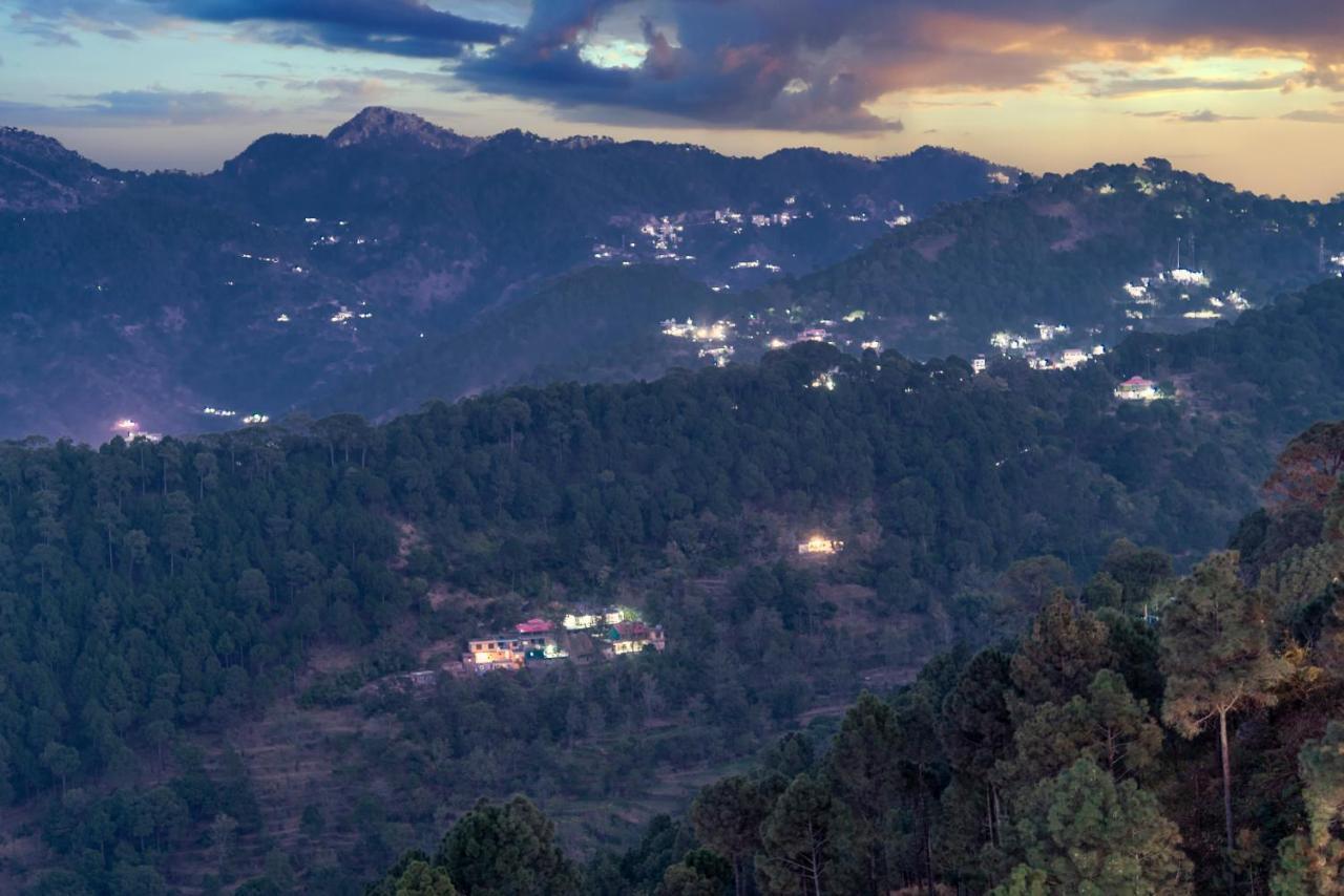 Bed and Breakfast Hillcrest Heights à Kasauli Extérieur photo