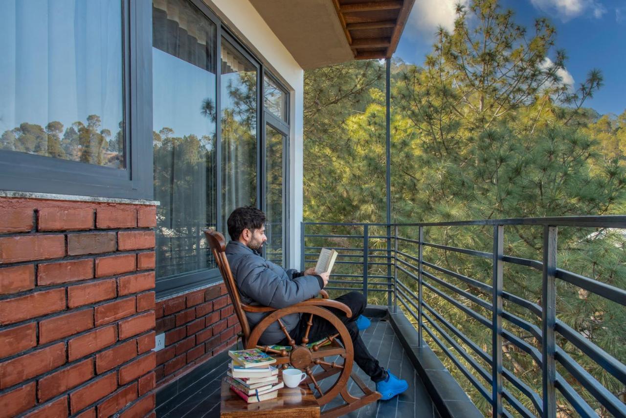 Bed and Breakfast Hillcrest Heights à Kasauli Extérieur photo