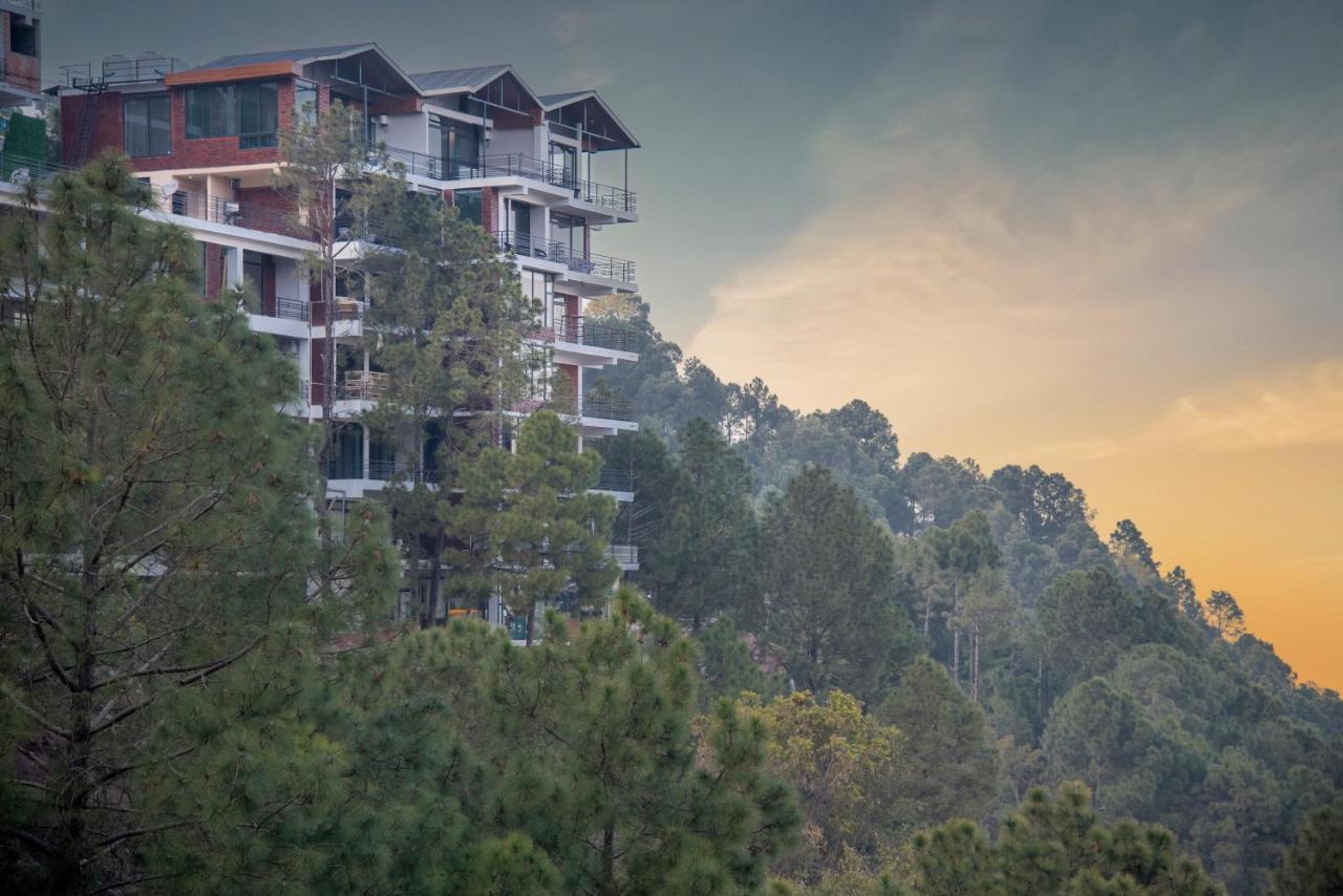 Bed and Breakfast Hillcrest Heights à Kasauli Extérieur photo